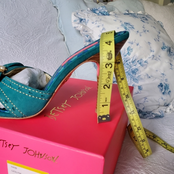 Betsey Johnson 'Catalyna' Slide Turquoise Heels New in Box -Sz 8M - Picture 6 of 10